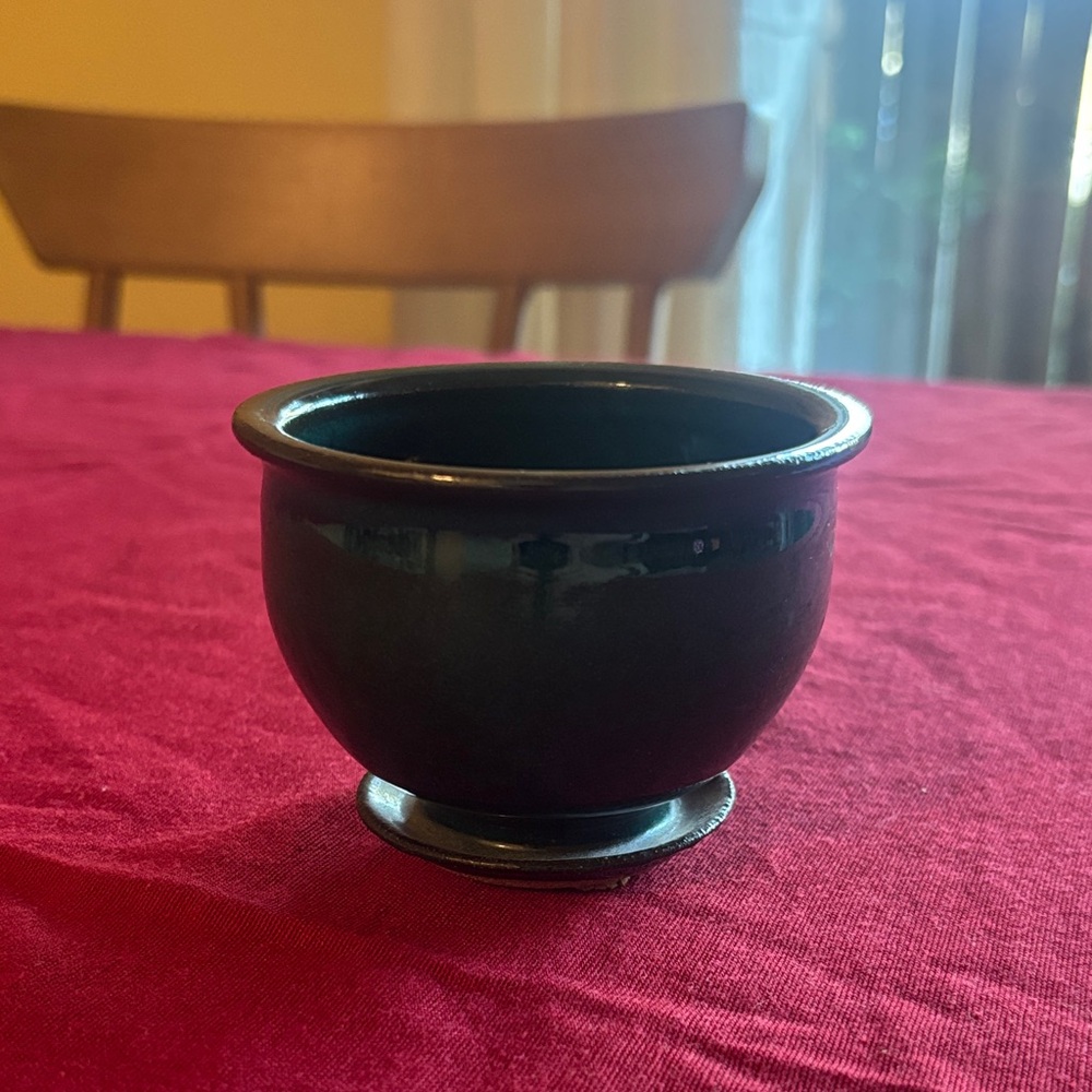 Elegant Blue Ceramic Plant Pot